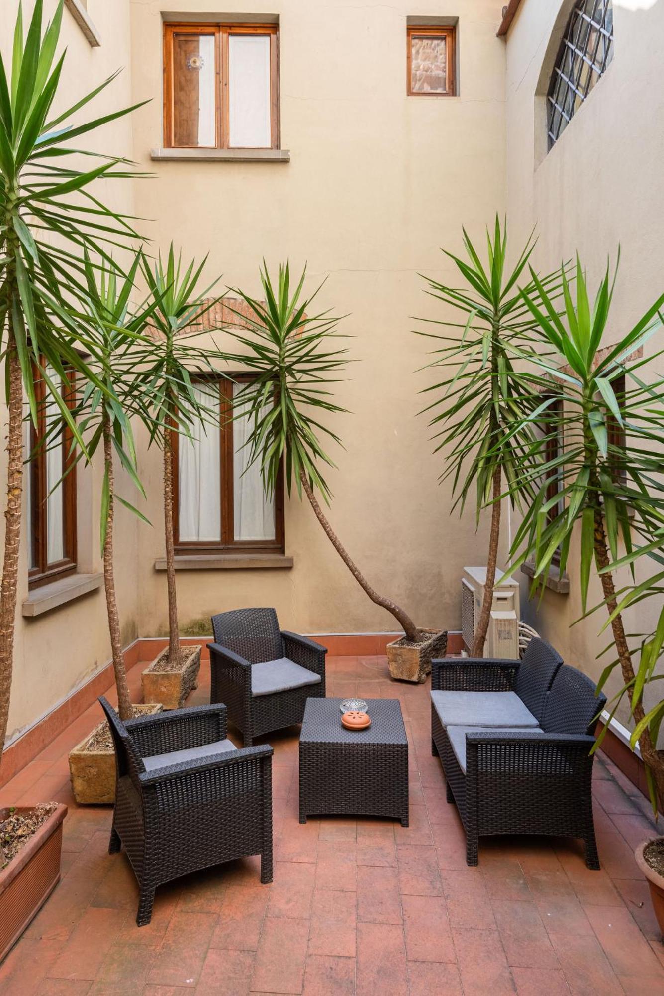 Signoria Apartment With Patio Floransa Dış mekan fotoğraf