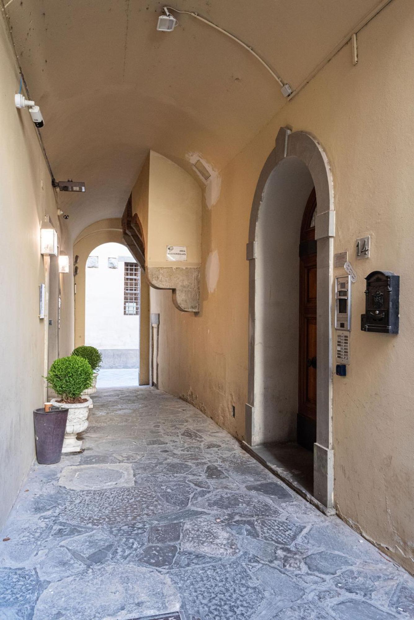 Signoria Apartment With Patio Floransa Dış mekan fotoğraf